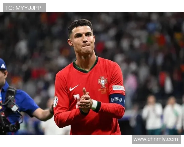 最火足球明星精彩瞬间集锦盘点足坛传奇球员的巅峰表现与感人故事 最火足球明星精彩瞬间集锦盘点足坛传奇球员的巅峰表现与感人故事