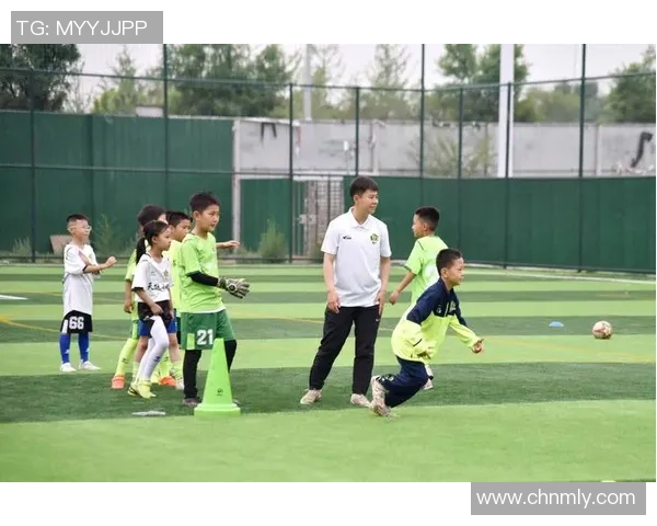 探索fcc足球的魅力与发展历程，助力青少年成长与团队精神培养